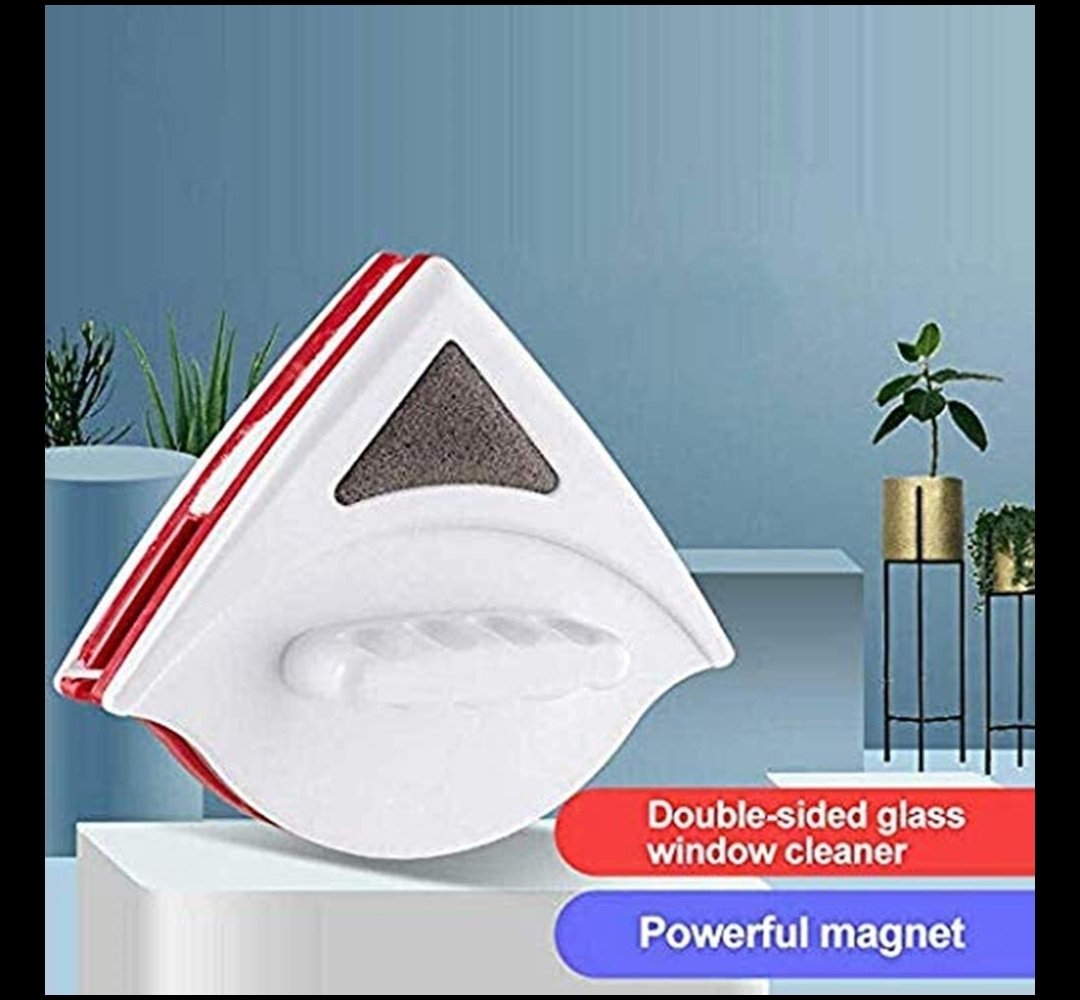 Triangle Magnetic Glass  Cleaner  - View 3
