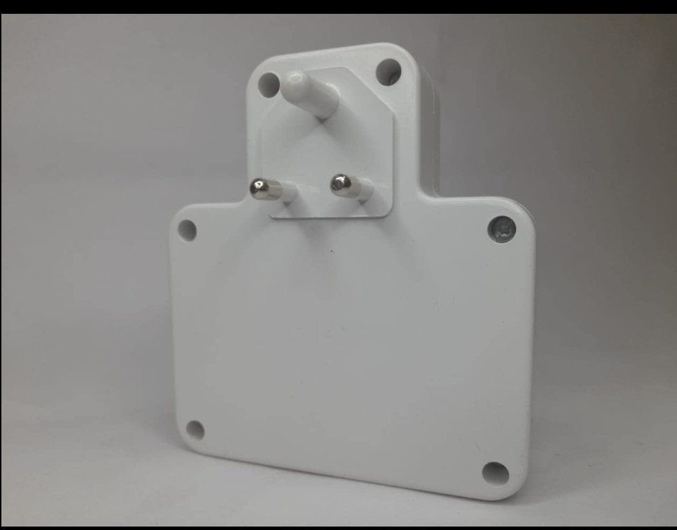 Multiplug With Switch And Light - View 3